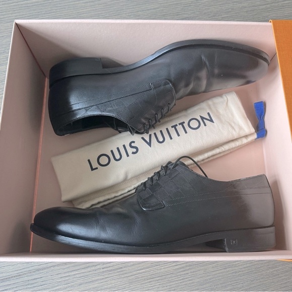 Louis Vuitton 📸 Black Leather Damier Style Oxfords - Picture 2 of 15